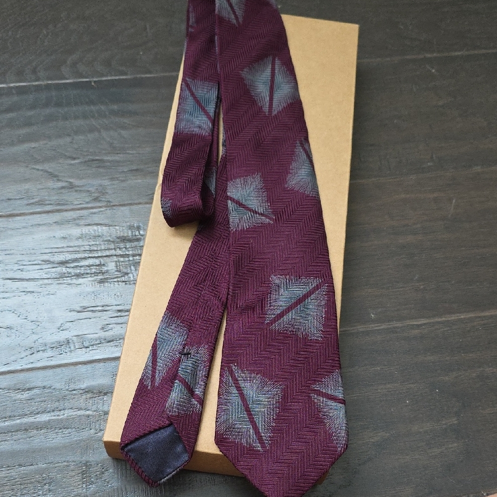 Vintage Giorgio Armani Geometric  Tie in Burgundy and Gray